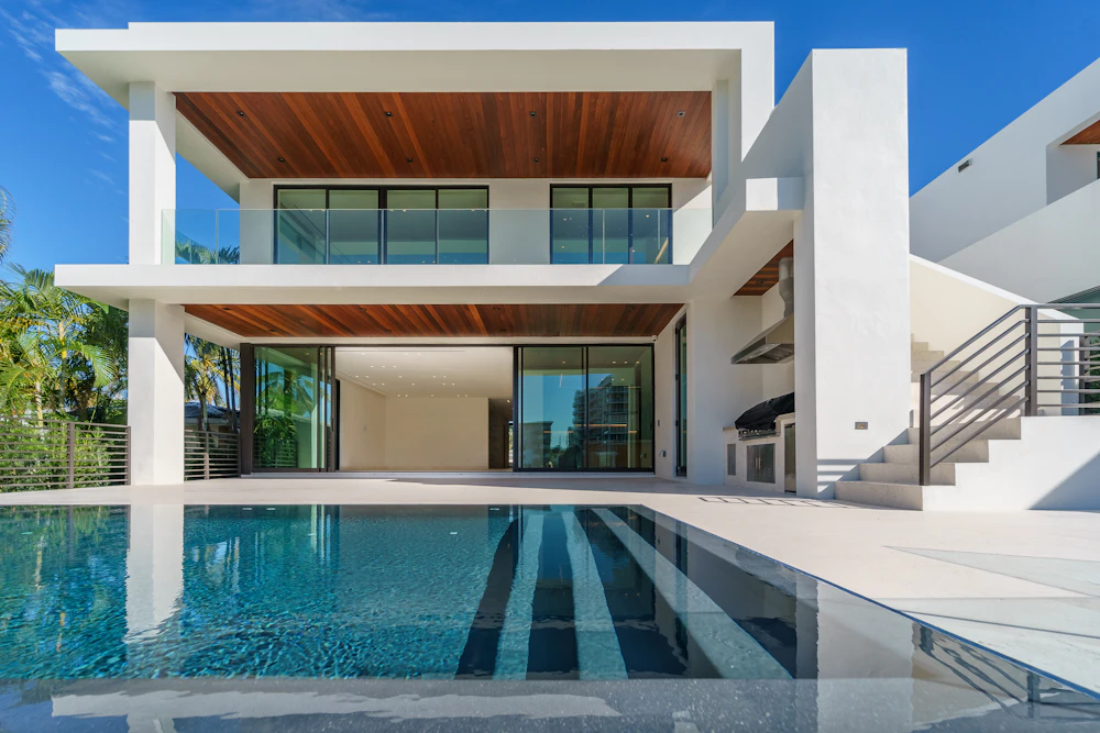 Casa contemporanea con piscina